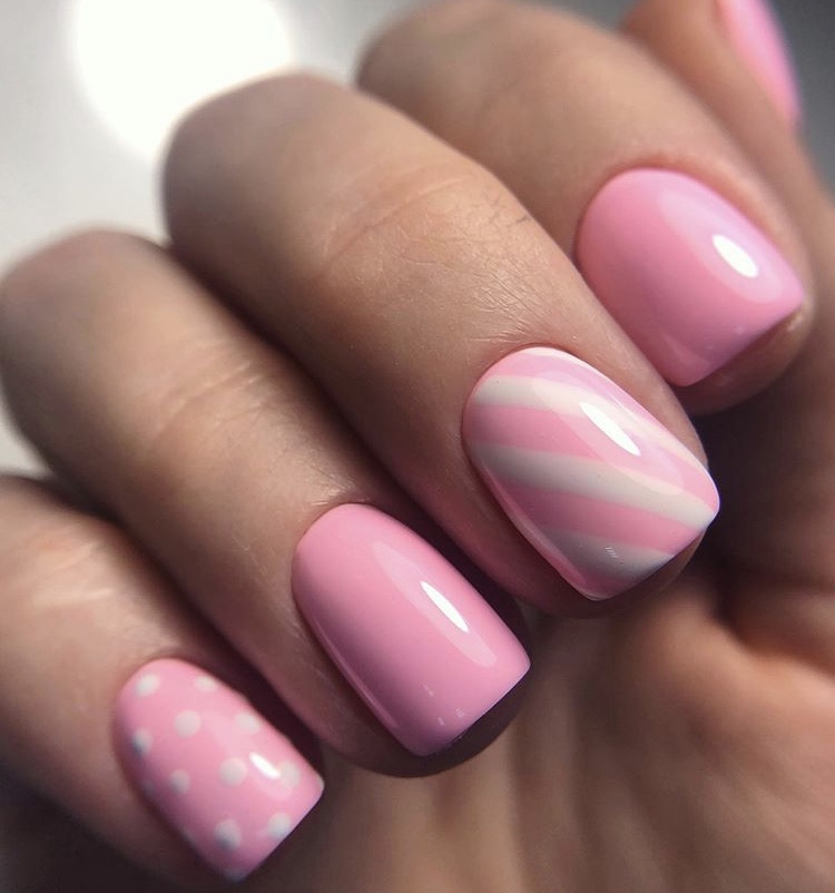 Classic Short Pink Nails