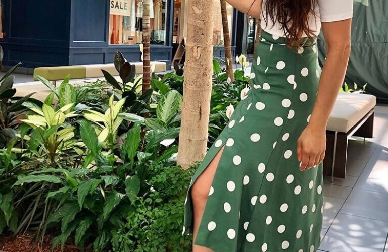5 Different green outfits worth trying in 2020