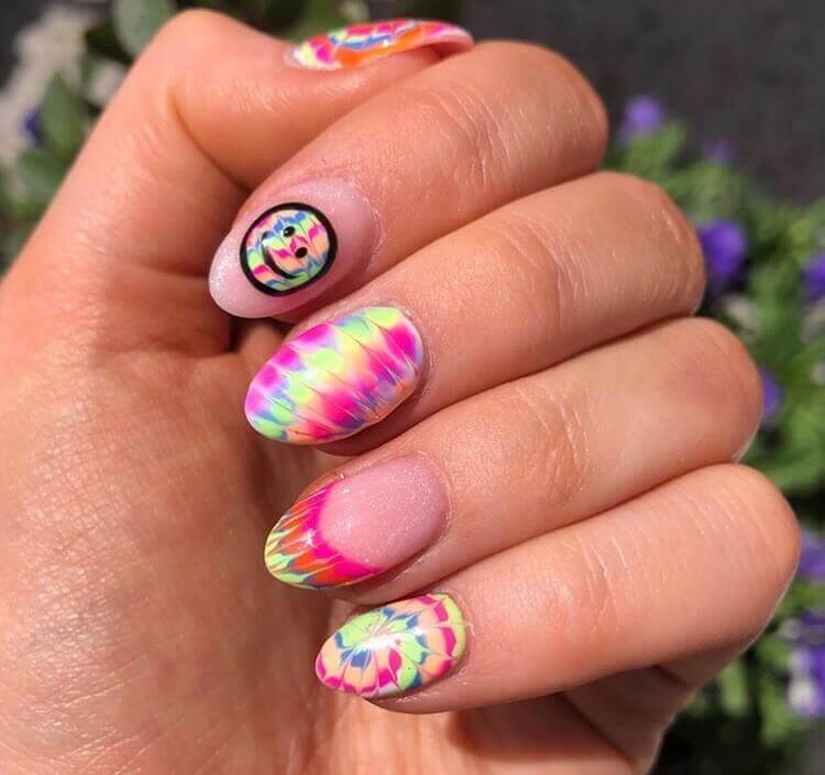 Colorful nails design