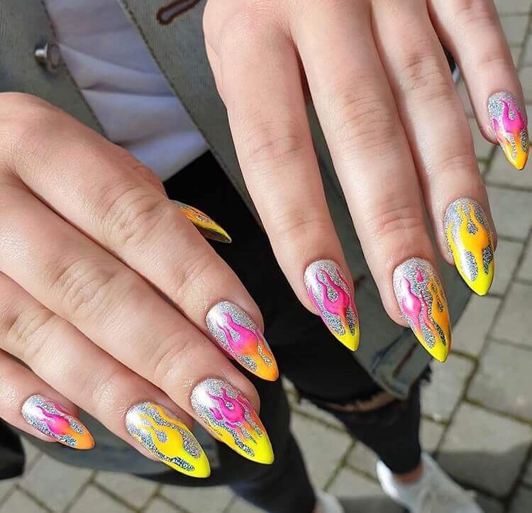 Colorful nails design