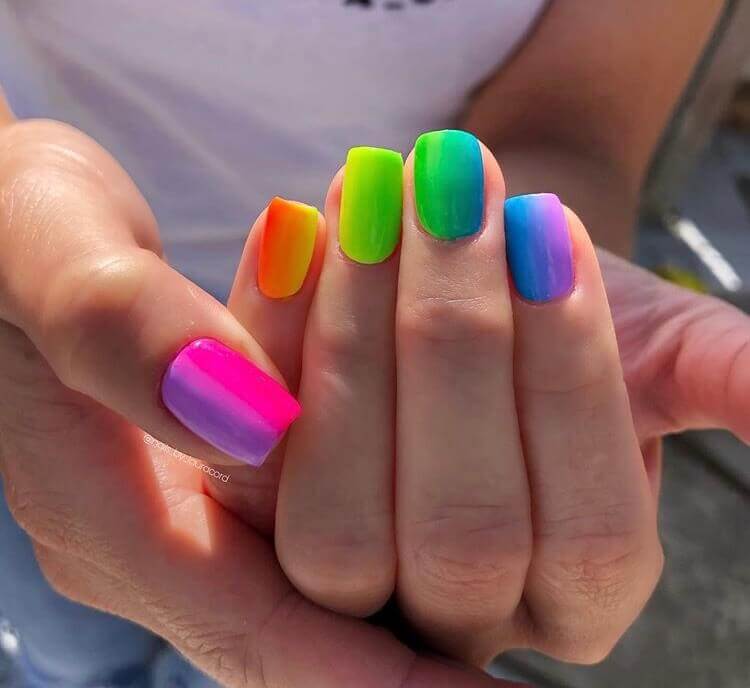 Colorful nails design