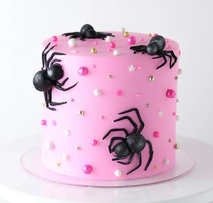 Cute And Cool Halloween Cake Ideas