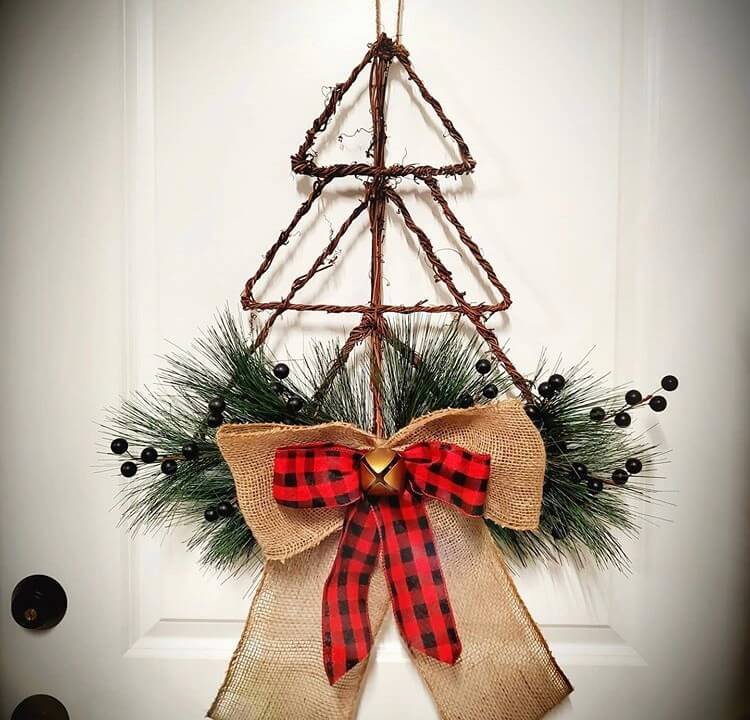 If you are making some home decorations to welcome Christmas. Well, I think Christmas wreaths are essential. Check these ideas and get what you want from them. #Christmas