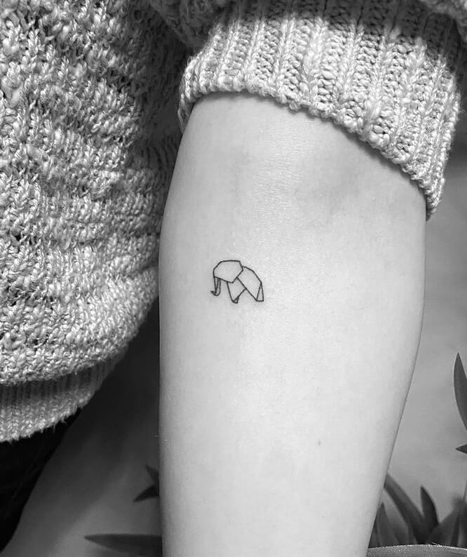 What is your next tattoo style? Check out these minimalist tattoo ideas, you will love them!