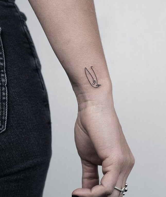 39 Creative Minimalist Aesthetic Tattoo Ideas IdeasDonuts
