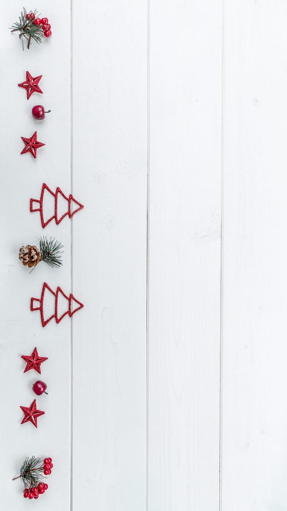 As the holiday season is approaching, change the best Christmas wallpaper for your phone to get the holiday atmosphere in advance. #Christmas