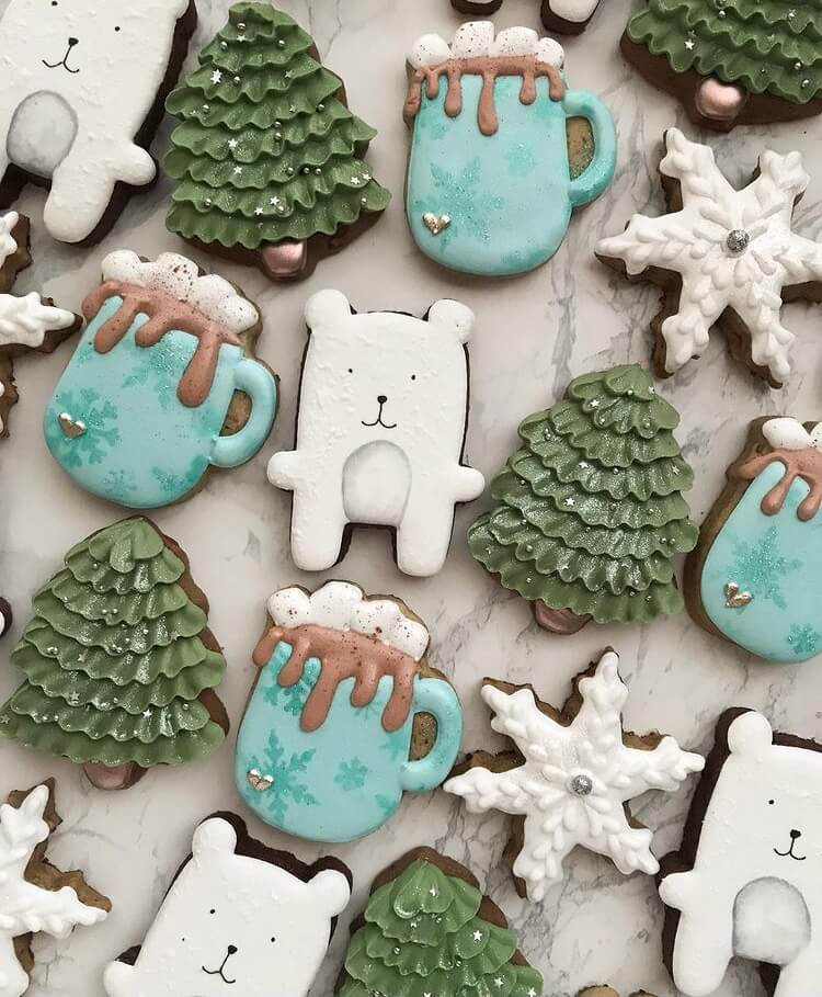Cookies are the most important part of Christmas, so we have plenty of reasons to use the holiday time to prepare a batch of cute Christmas cookies. #Christmas