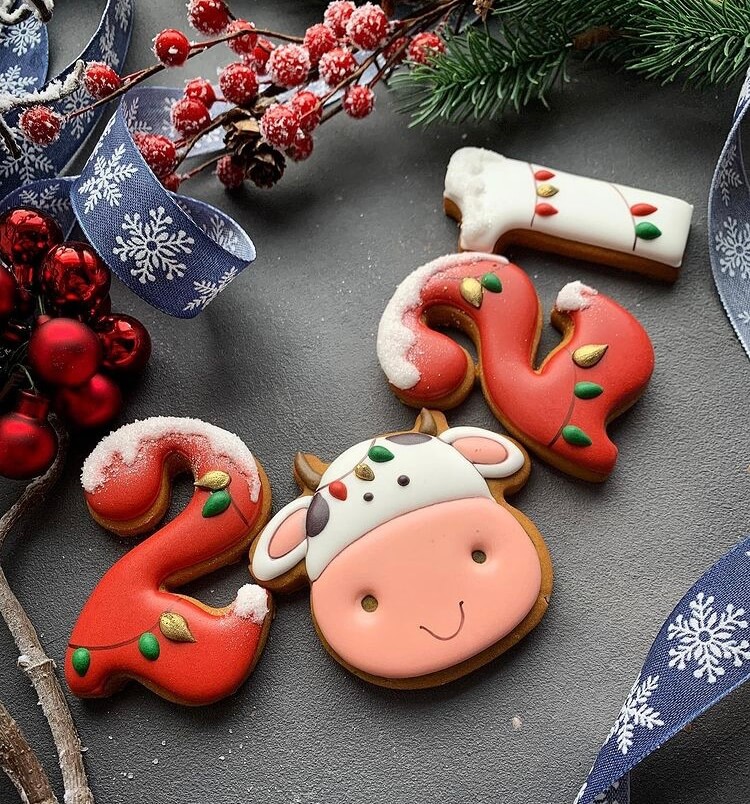Cookies are the most important part of Christmas, so we have plenty of reasons to use the holiday time to prepare a batch of cute Christmas cookies. #Christmas