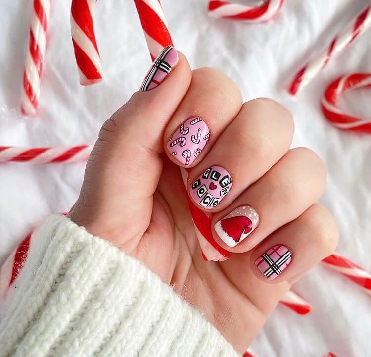 If you are looking for short Christmas nail designs for 2020, you can't miss these ideas, they will inspire you to get the best holiday nail designs of the year. #Christmasnails