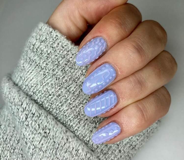 Looking for the trendy winter nails this year? Check out these design ideas and you will be inspired by them.