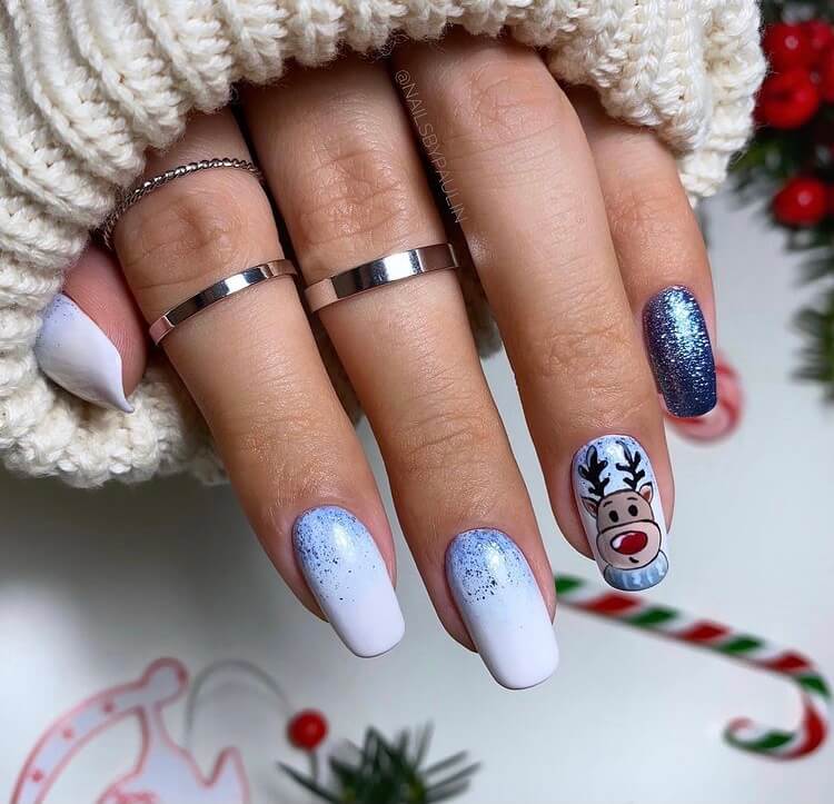 Christmas long acrylic nails must be one of the most popular holiday nail designs. If you are still thinking about which nail style to choose, why not choose this one? It is definitely worth trying.