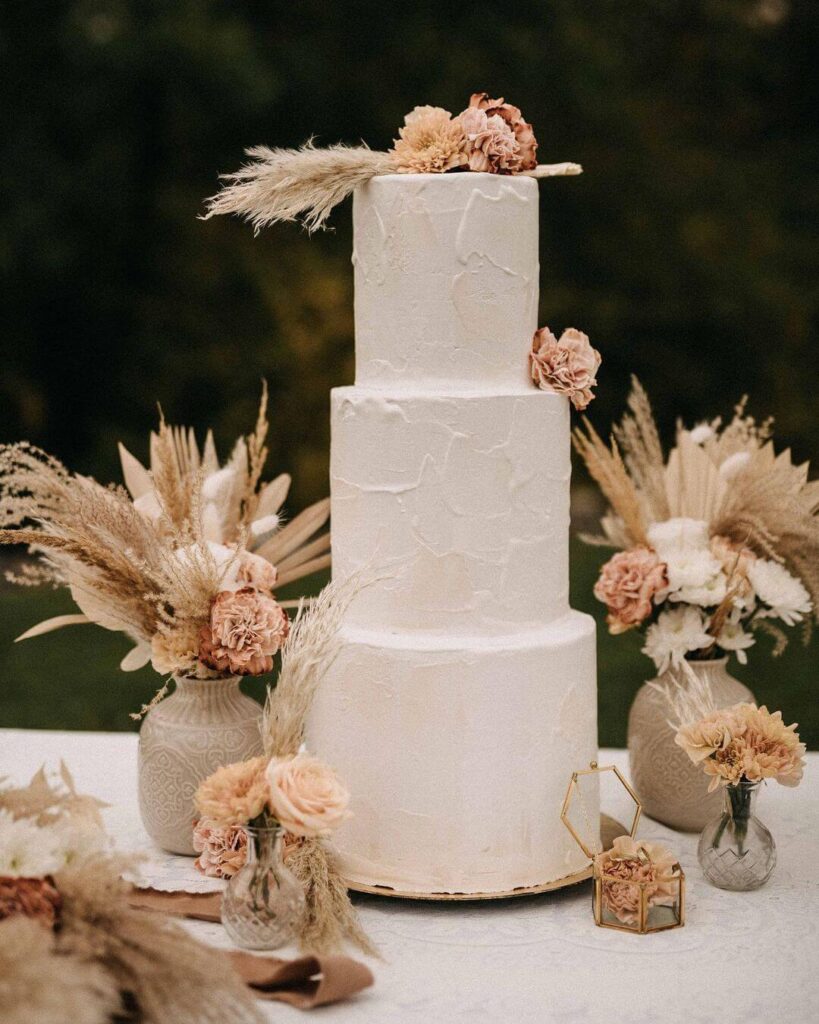 White textured wedding cake