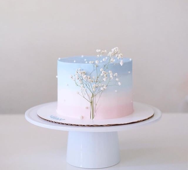 Two-tone wedding cake