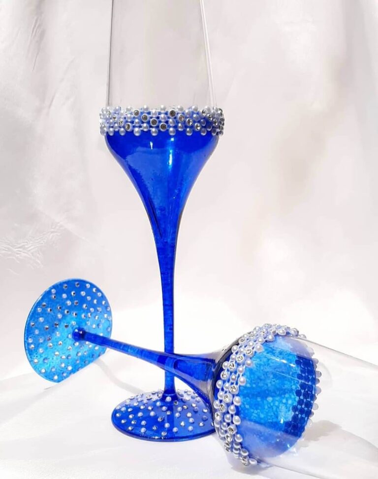 24 Awesome Wedding Glasses Decoration Ideas