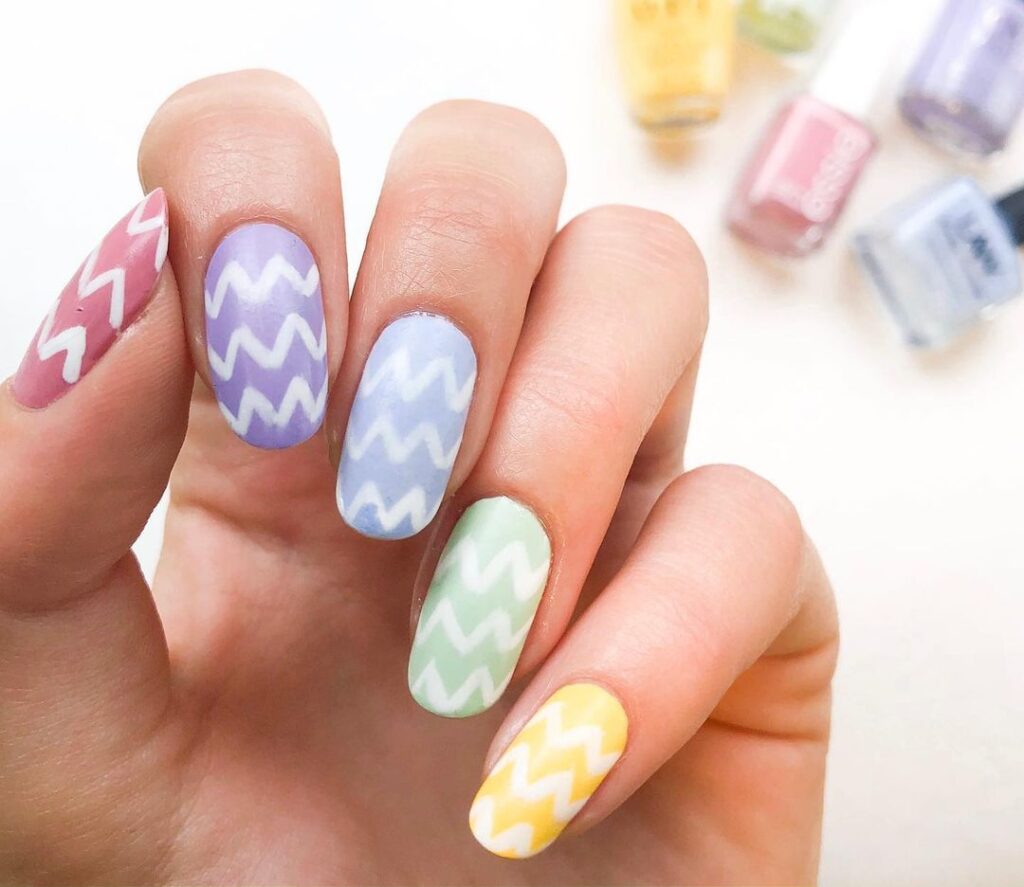 Mẫu Nail Đẹp: Mẫu nail zigzag, xu hướng nail 2021, cách vẽ nail zigzag bắt mắt tại nhà