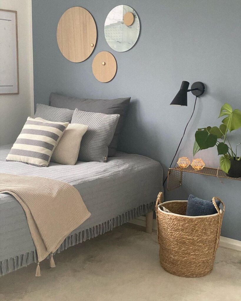 Teen bedroom decoration