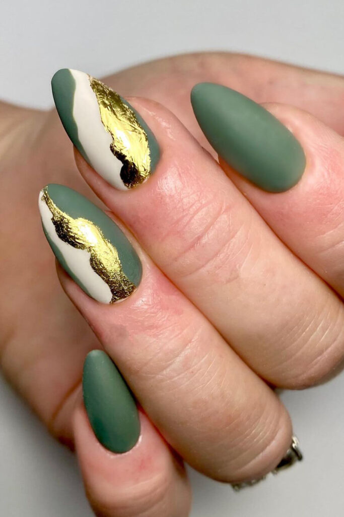 Green gold leaf nails