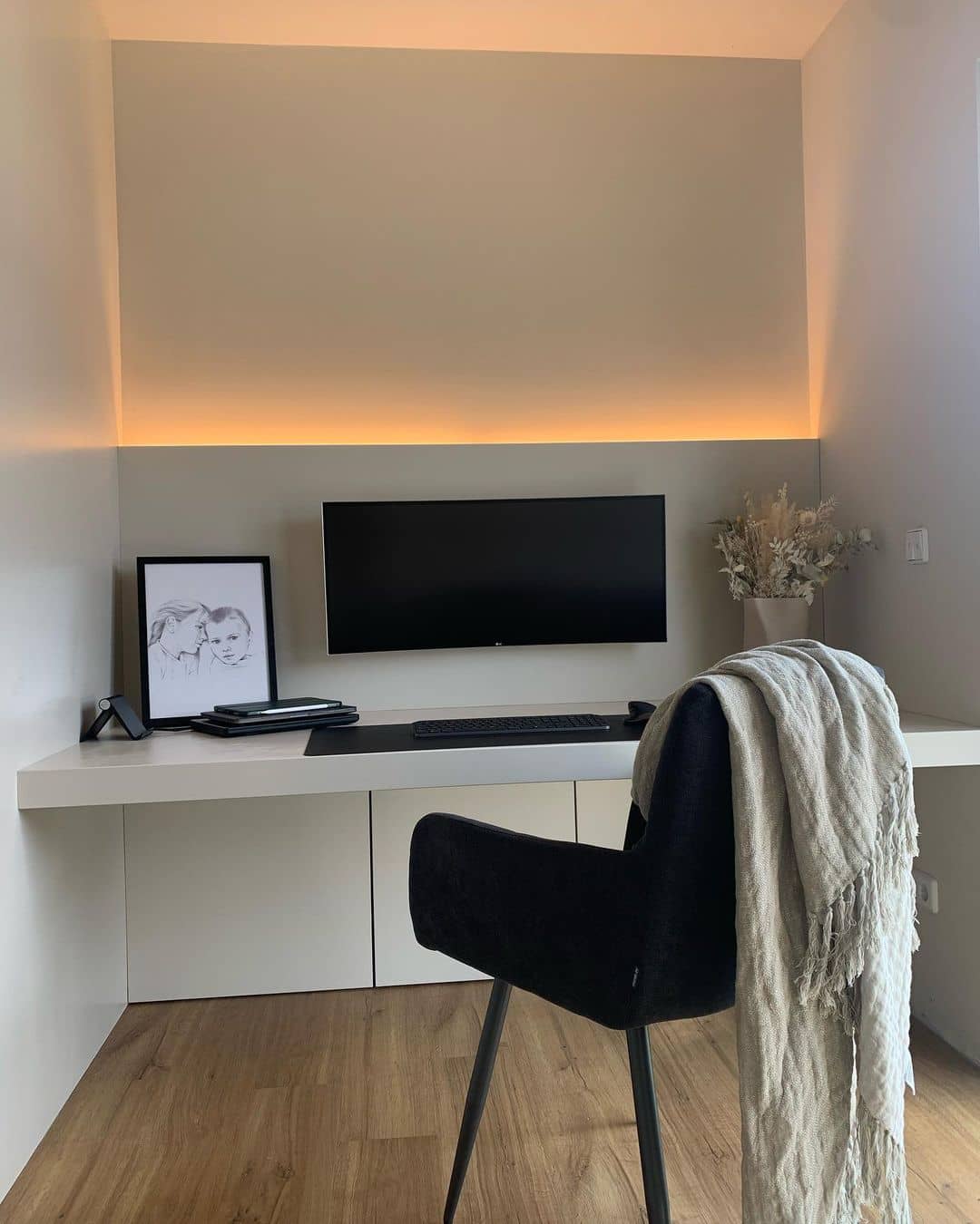 25 Inspiring Decor Ideas For Home Office Walls