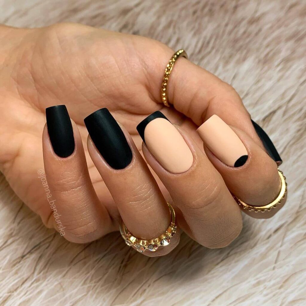 Black square nails