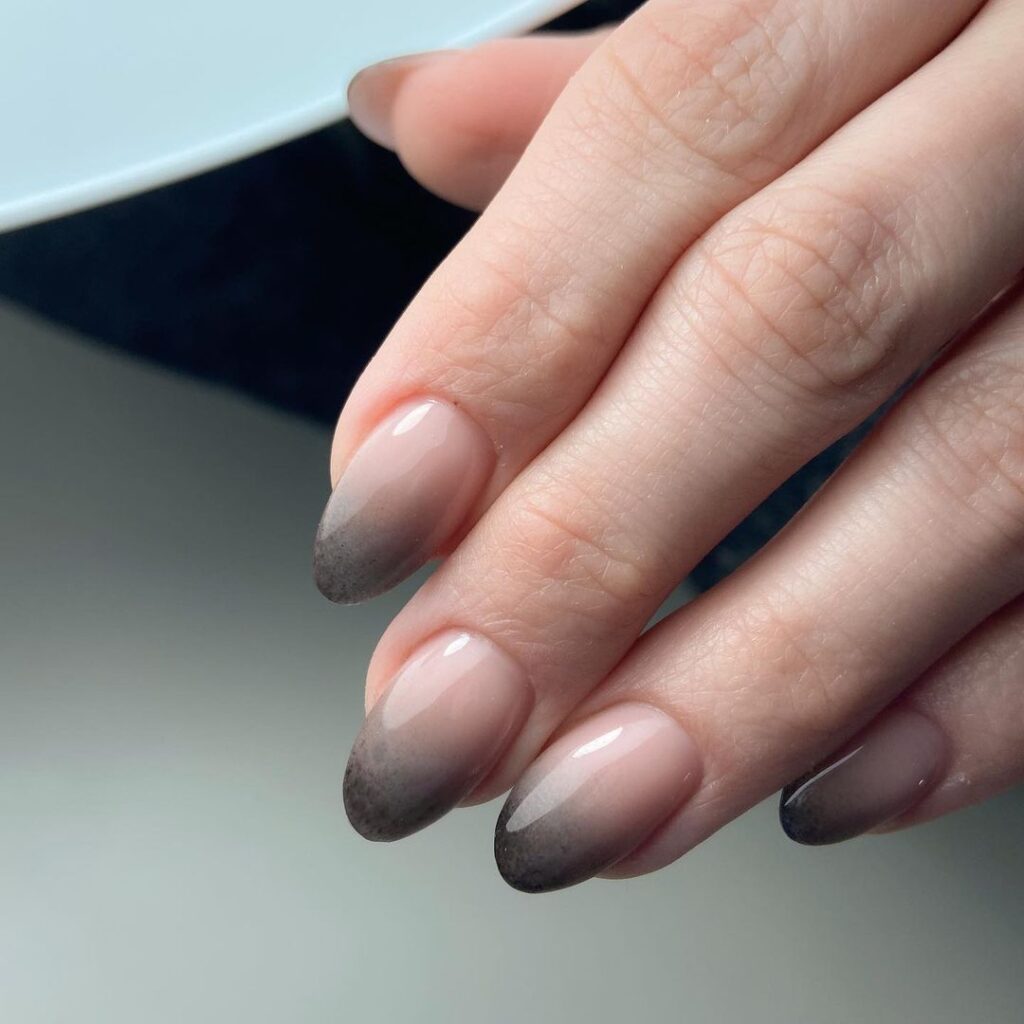 black ombre nails