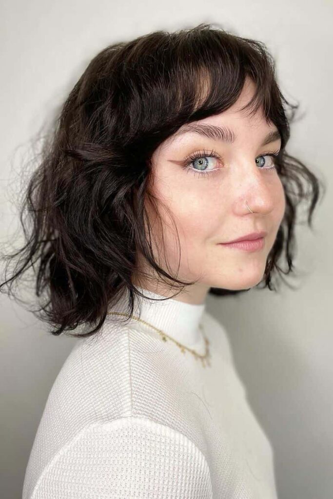 hairstyle with bangs