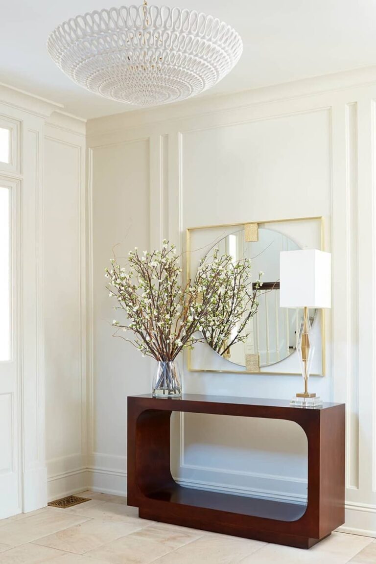 30 Practical and Impressive Entryway Decor Ideas