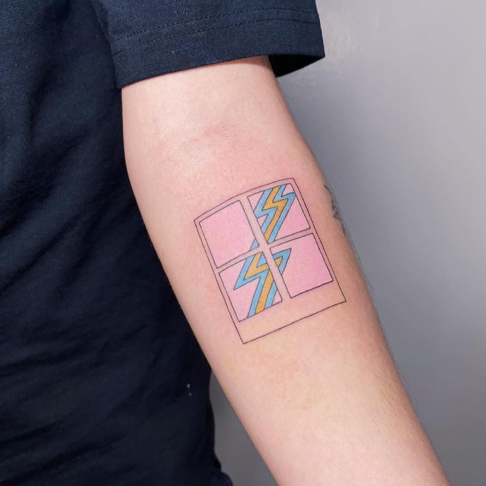 Unique style line tattoo