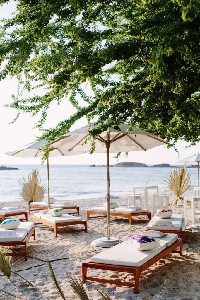 Free beach wedding