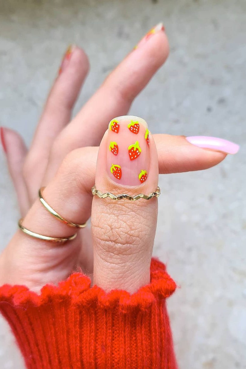 Strawberry print summer nails