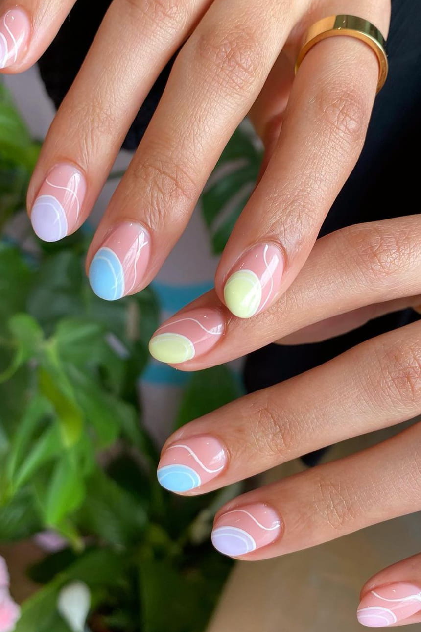Clear and concise summer nails
