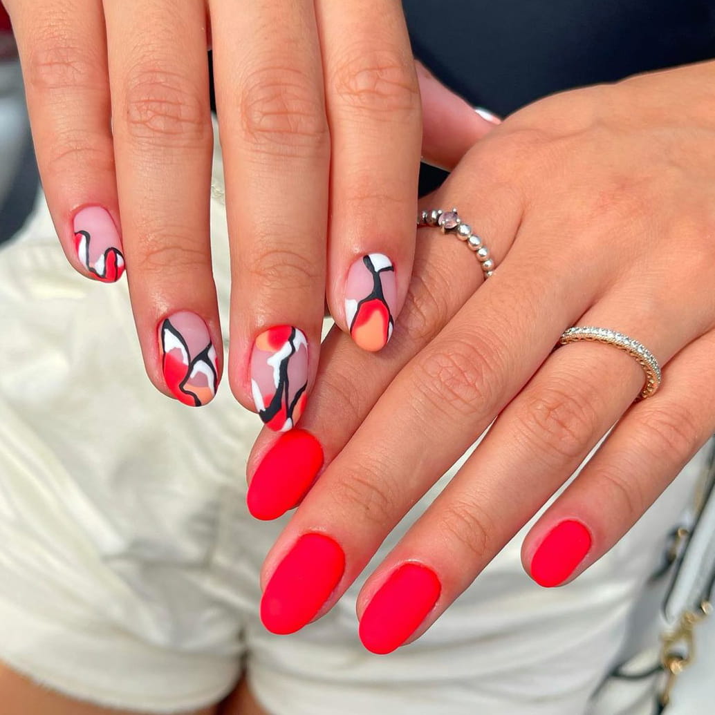 Passionate summer nails