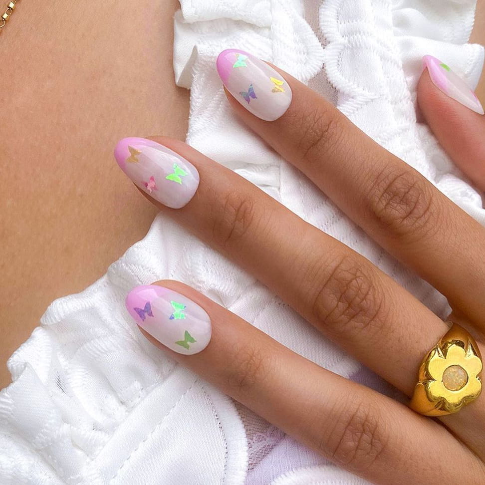 Sweet pink summer nails