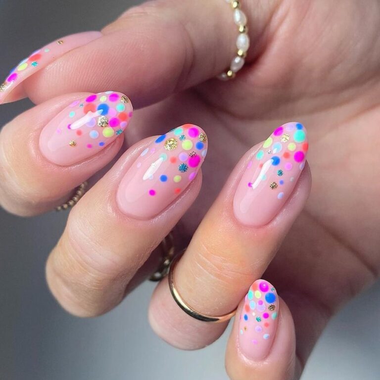 30 Trendy Negative Space Nail Art Ideas
