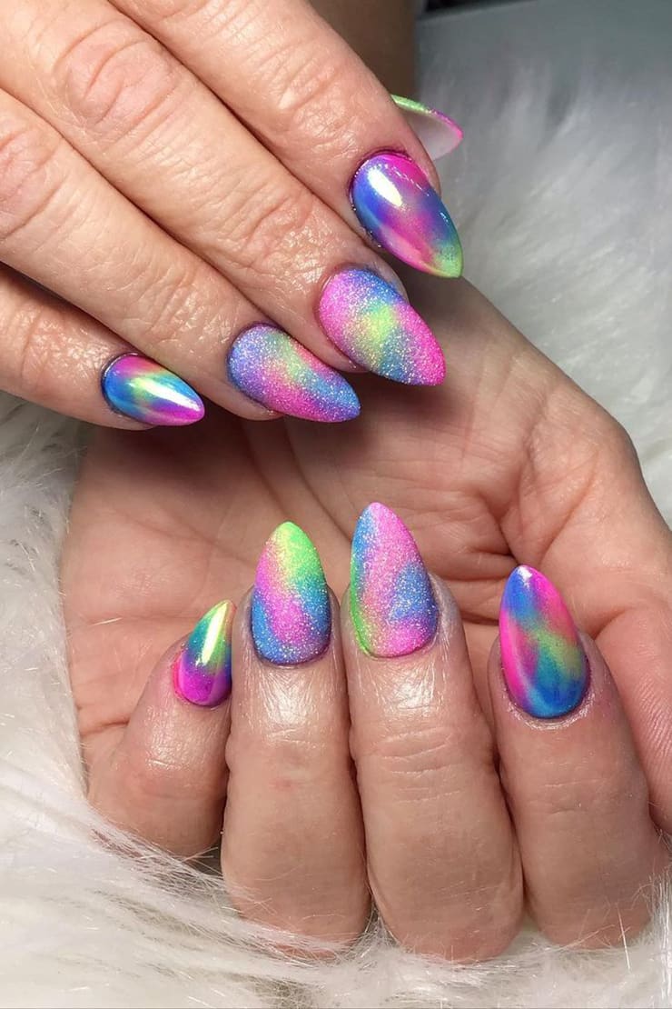 Sparkling rainbow nails