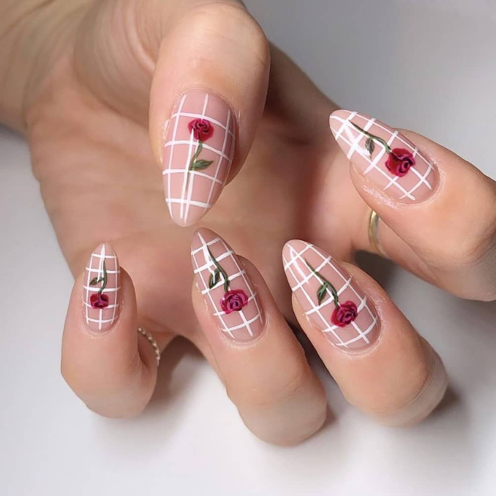 Plaid nude rose nails