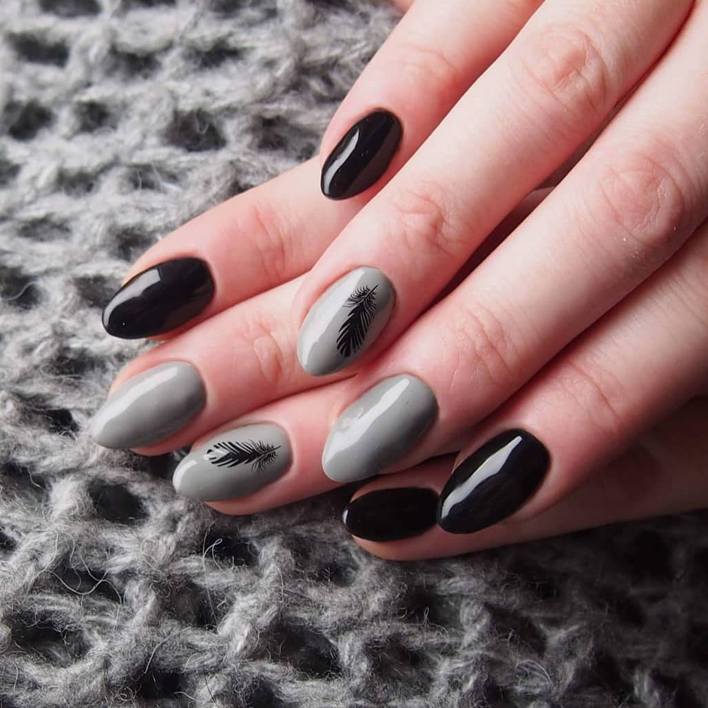 Black and gray nails