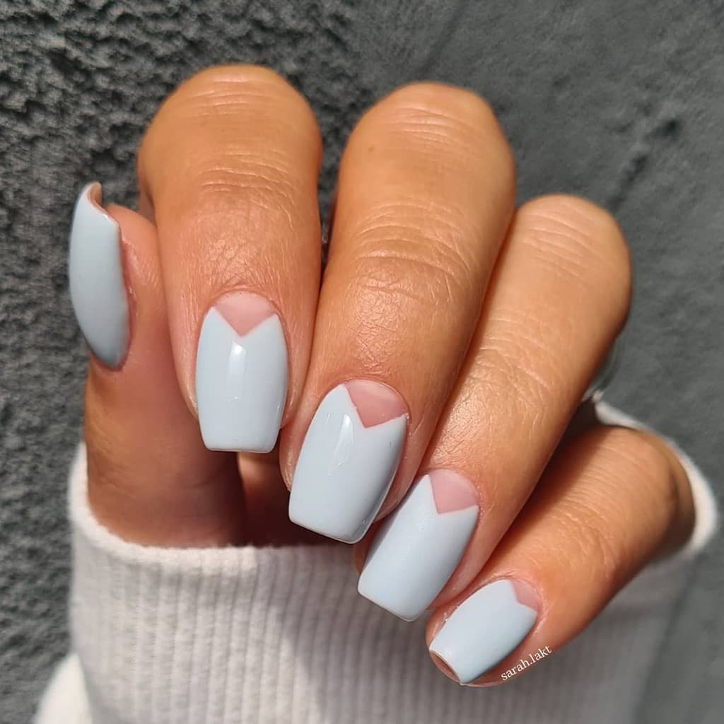 Blue-gray nails