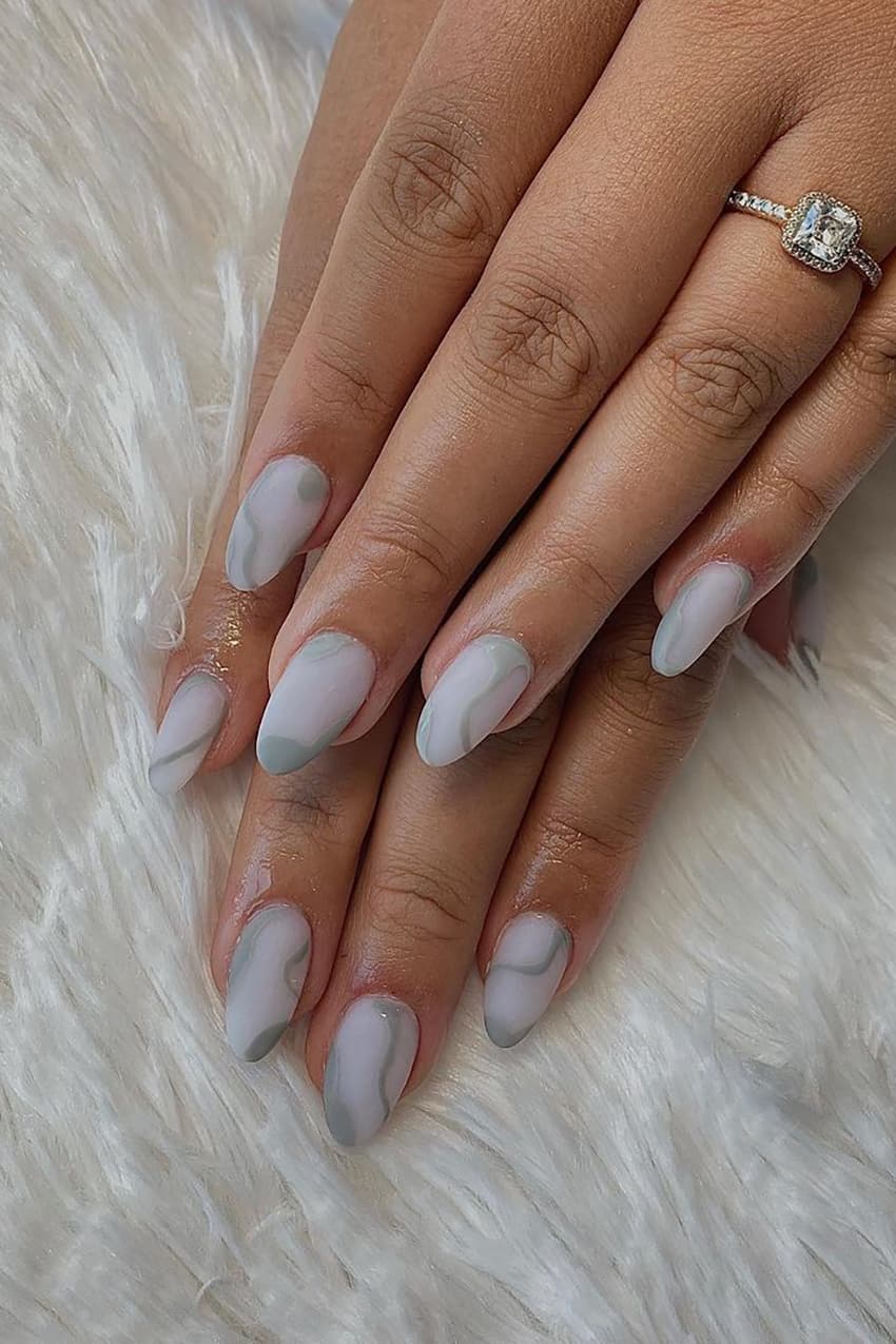Gray and white nails