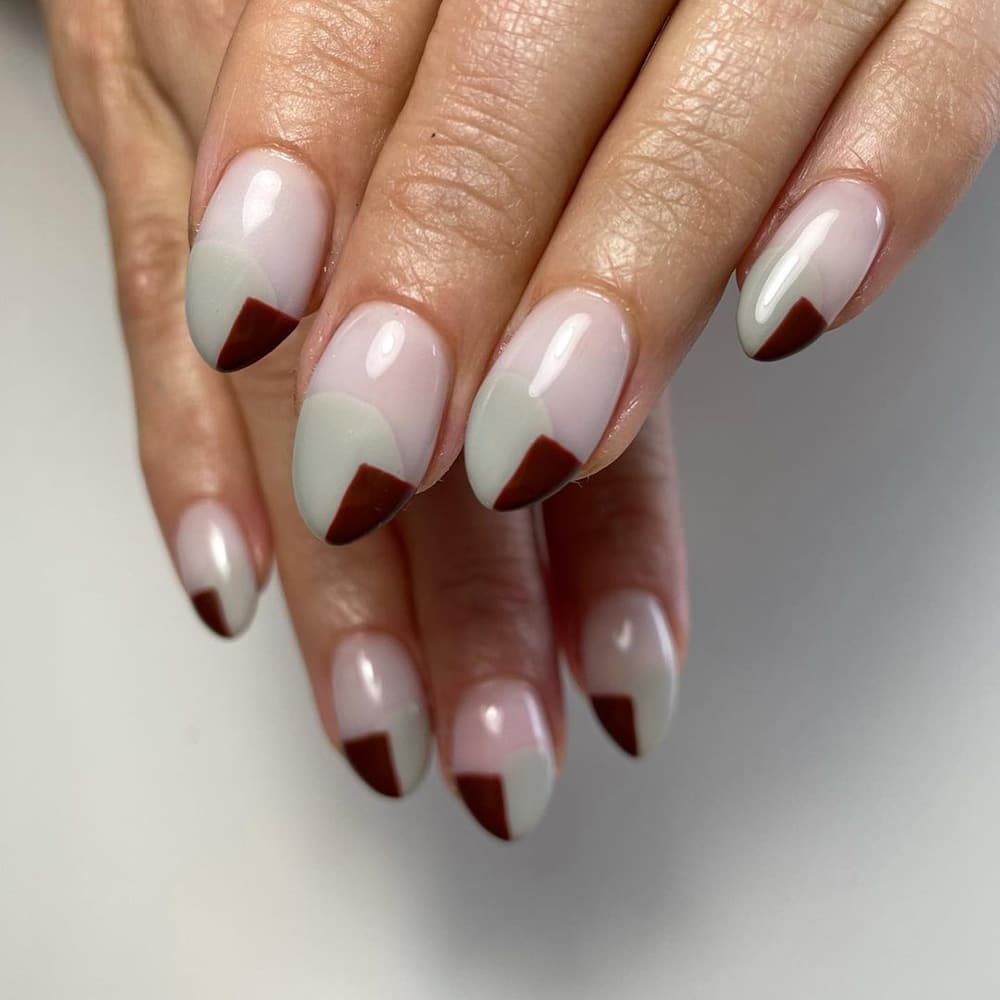 Gray-brown nails