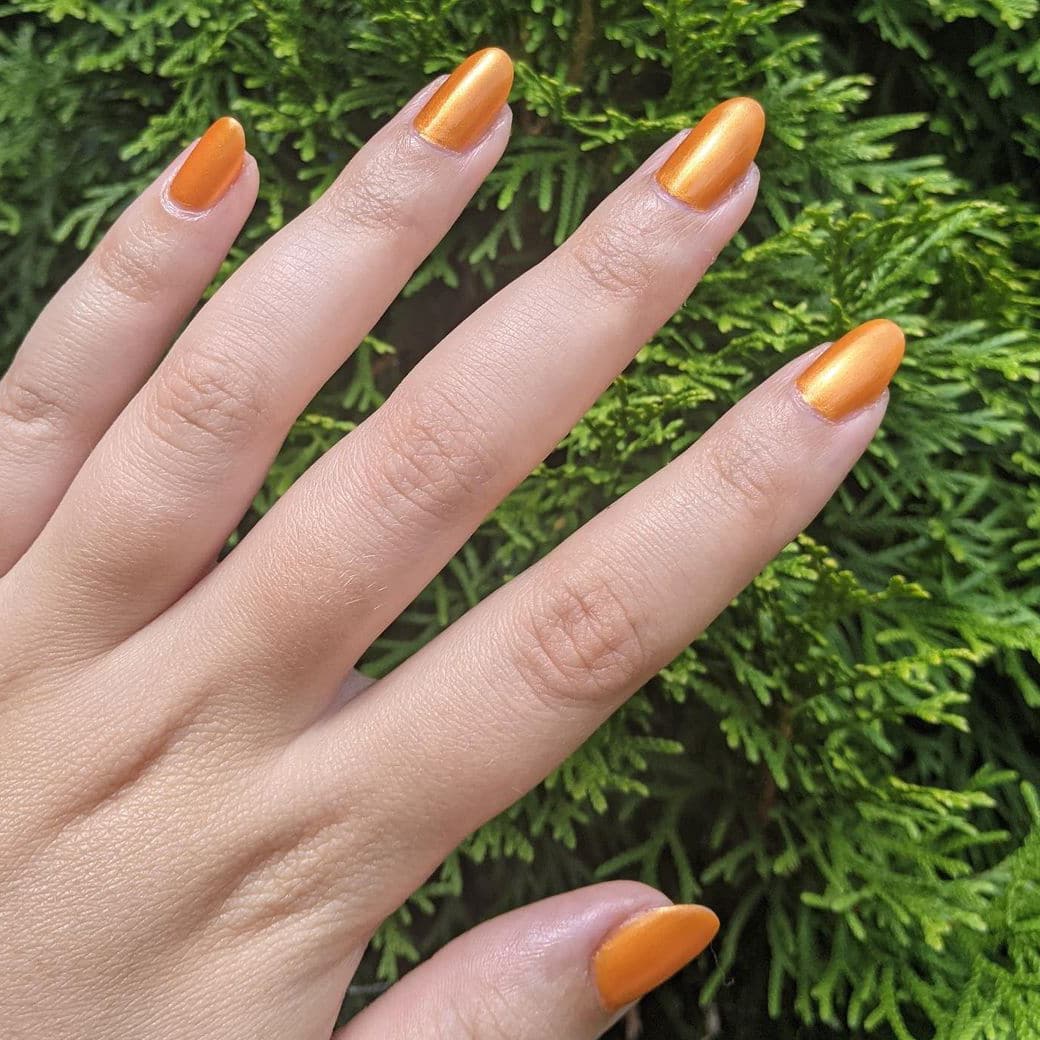 Orange autumn nails