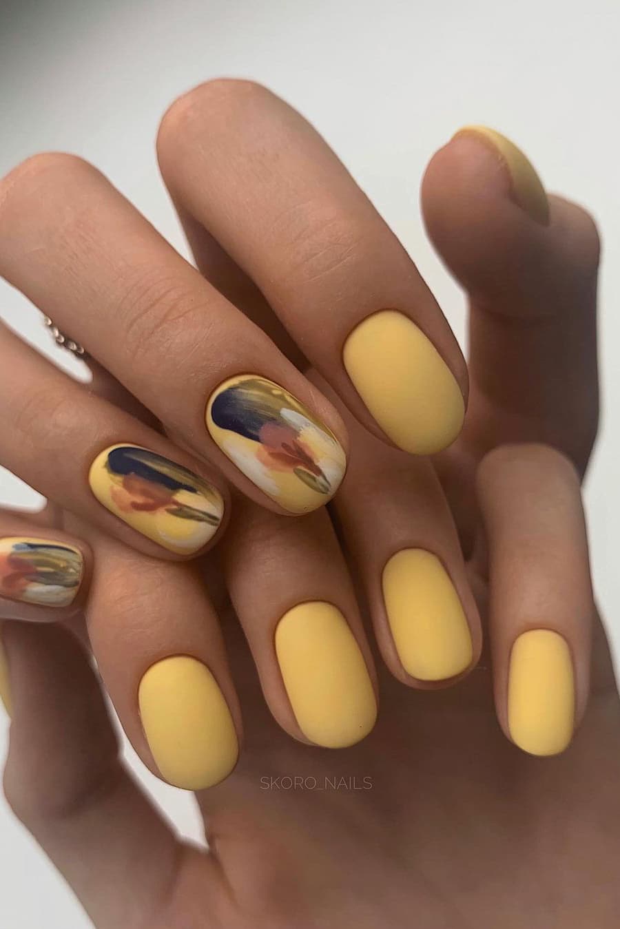 Yellow autumn nails