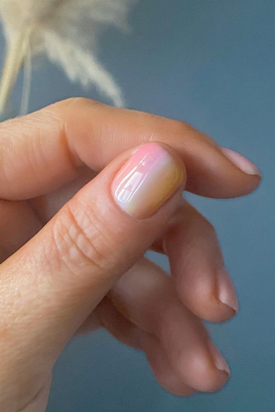 Minimalist jelly nails