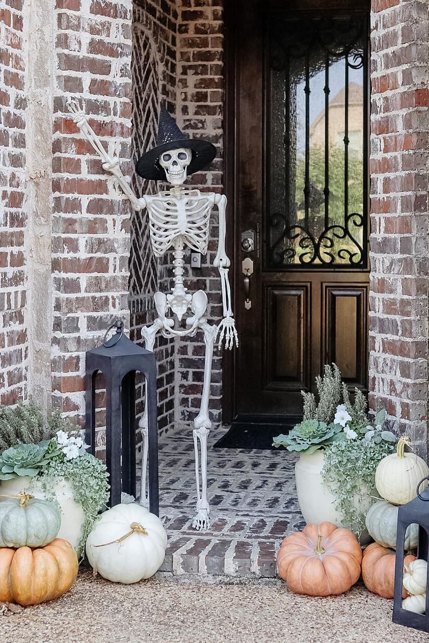 18 Unique Halloween Porch Ideas in 2021