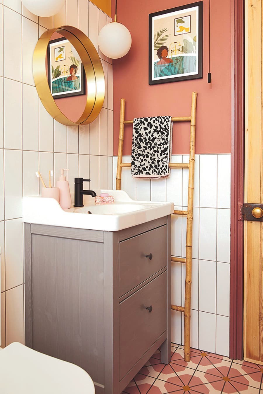 boho small bathroom