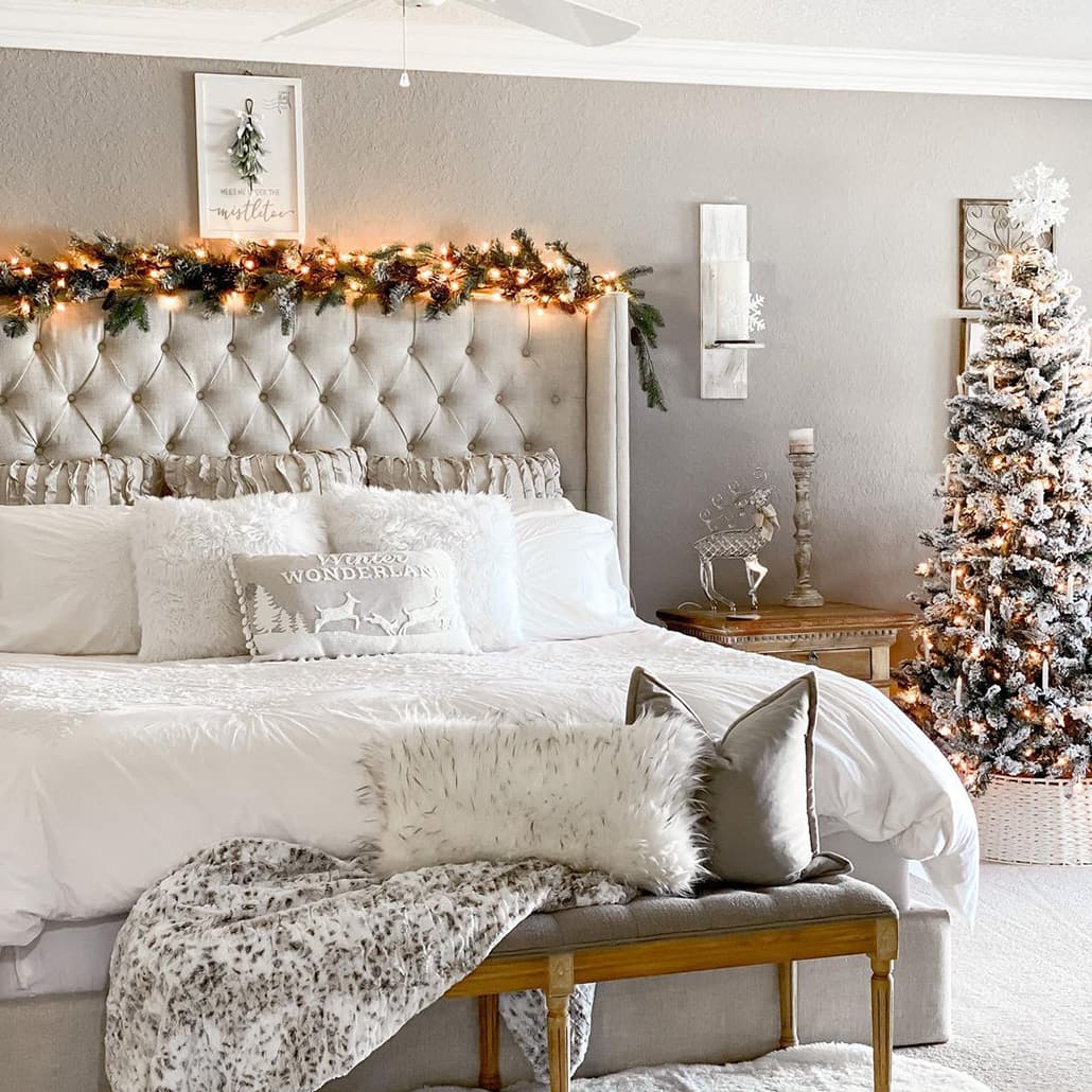 Comfort Christmas bedroom