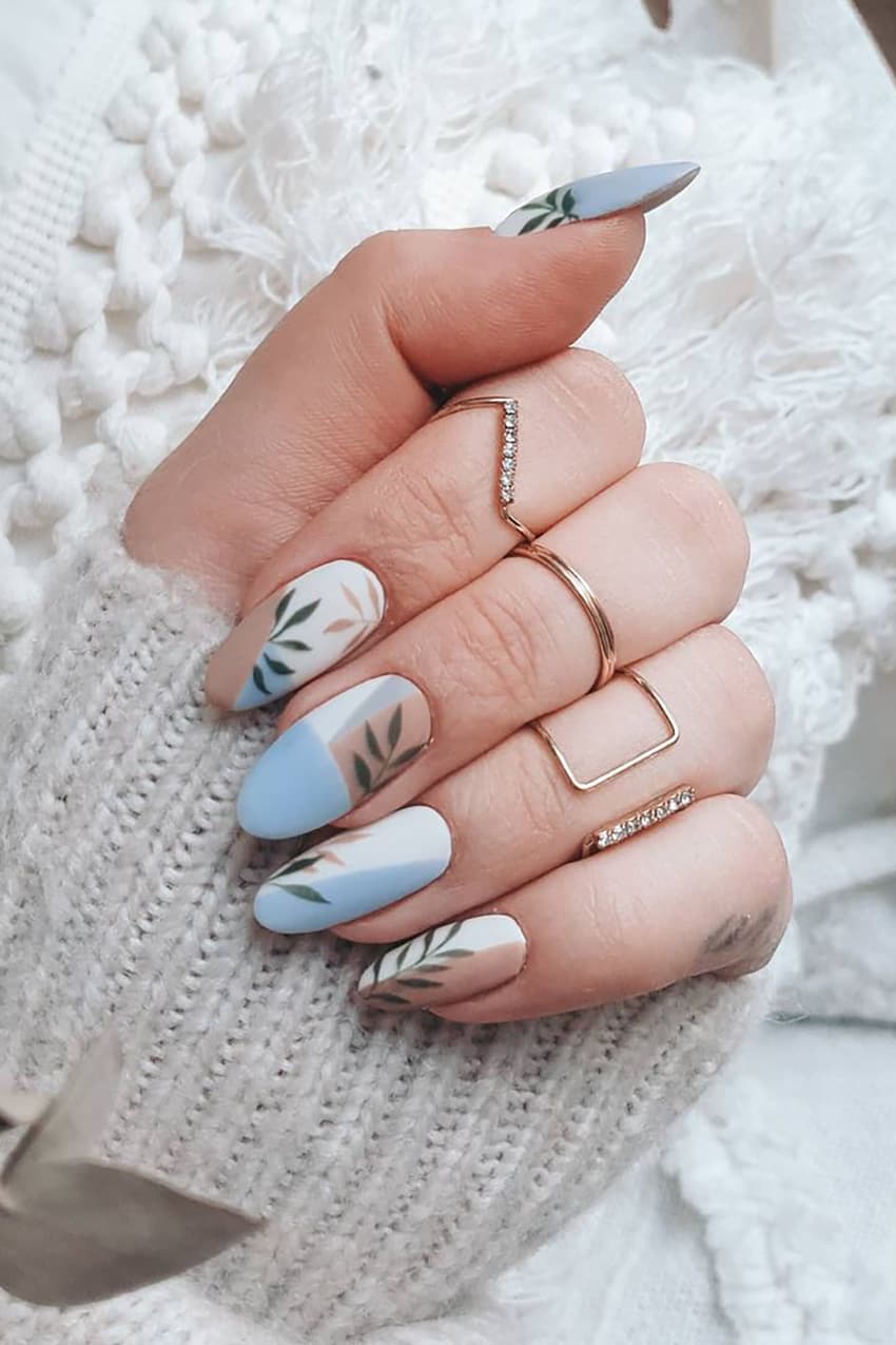 Plant boho nails