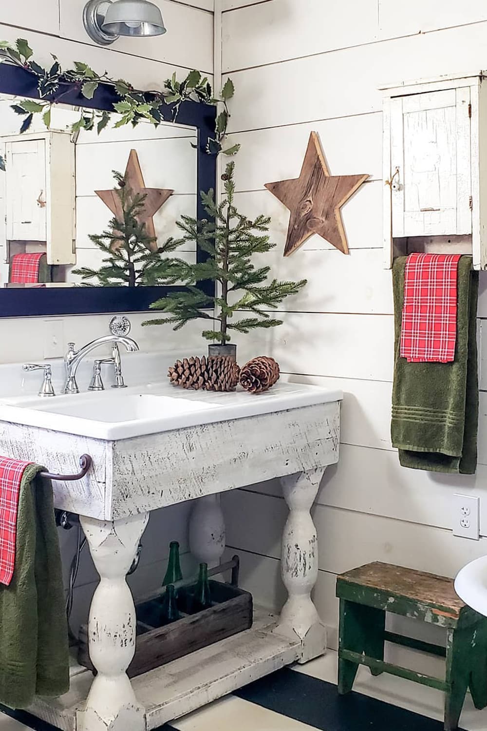 Rustic Christmas bathroom