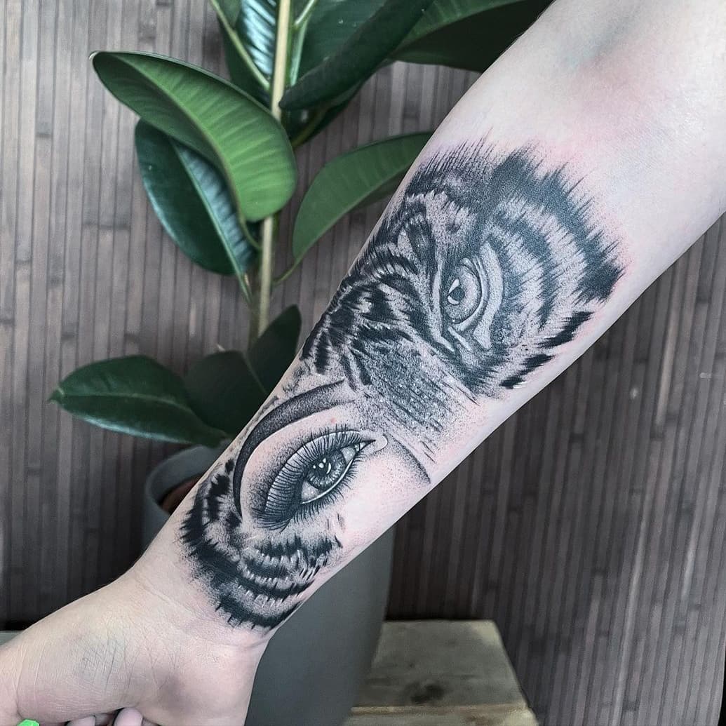 Tiger Eye Tattoo