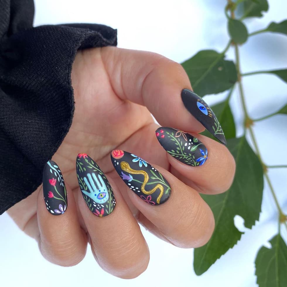 boho black nails