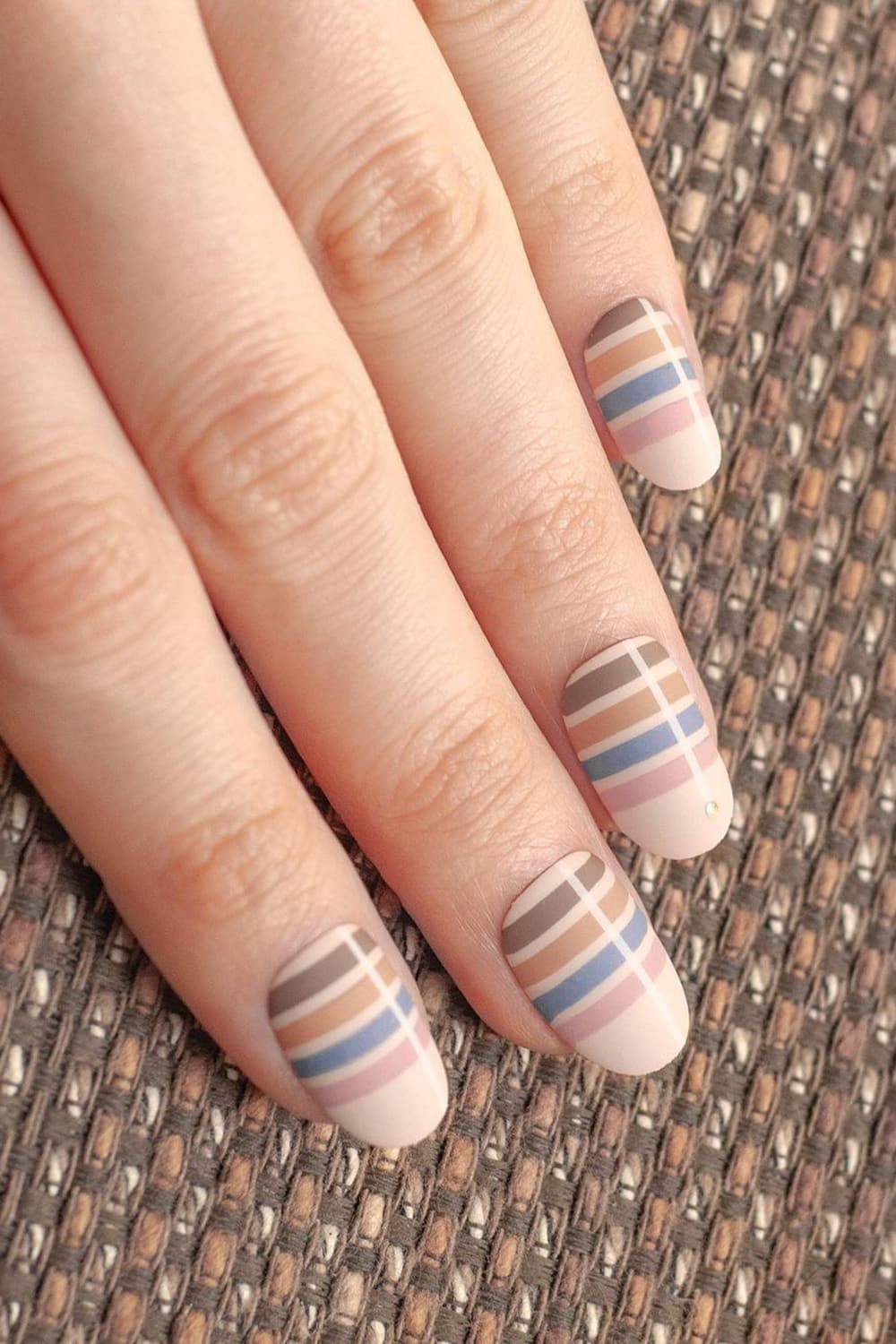 boho striped nails